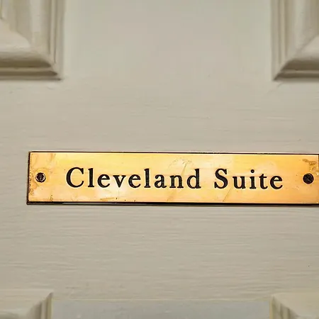 Finest Retreats - Cleveland Hall 아파트